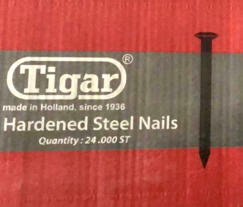 Tigar Nails